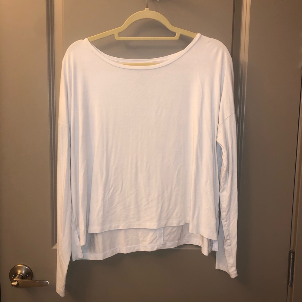 Babaton boxy long sleeve tshirt